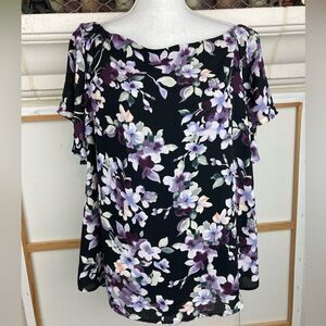 WHBM BNWT elegant purple floral print lined blouse w/ flutter sleeves